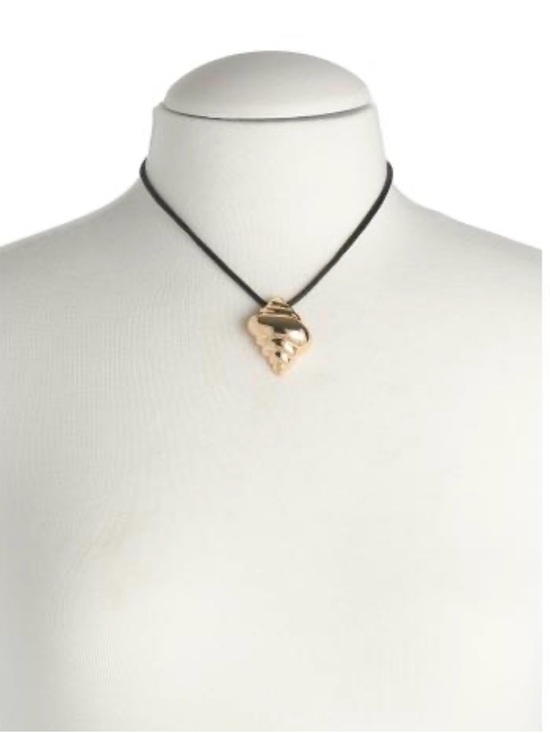 ❗️BUY NOW❗️WILL BE REMOVED SOON❗️Kenneth Jay Lane Shell Pendant Necklace - Picture 3 of 5